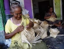 Bupati Warsubi Terbitkan Imbauan Larang Kantong Plastik untuk Bungkus Daging Kurban, Ini Alternatifnya